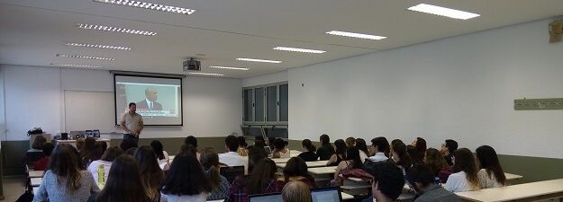 Charla interactiva sobre la profesión de intérprete